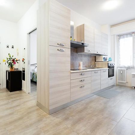 Renovated Flat Subway Yellow Line Milano Exteriör bild